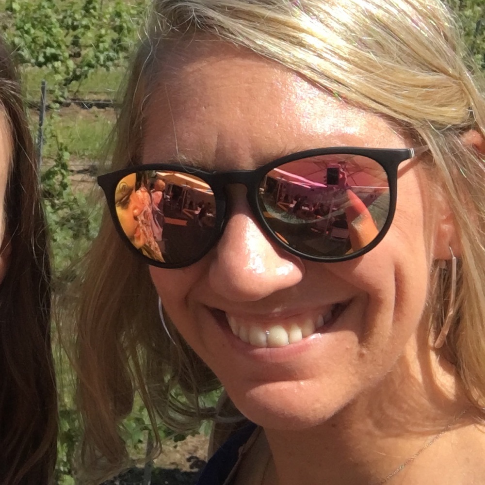 Meet your Posher, Tiffany